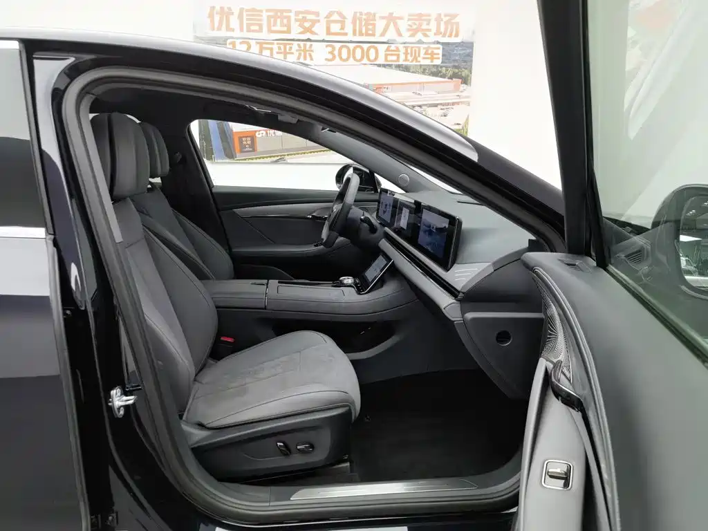 Lantu Chasing Light 2024 PHEV four-wheel drive ultra-long range flagship version купить на сайте DeffCars