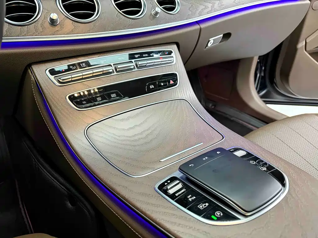 Mercedes-Benz E-Class 2023 E 300 L Luxury Model купить на сайте DeffCars