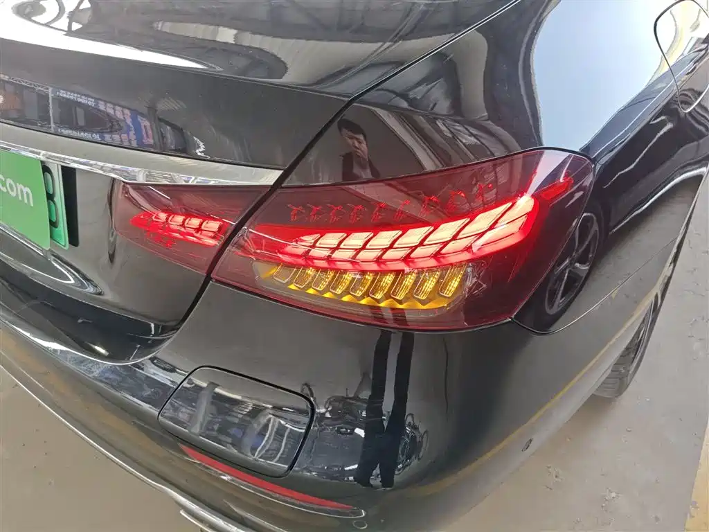Mercedes-Benz E-Class New Energy 2022 facelift E 350 e L plug-in hybrid sedan купить на сайте DeffCars