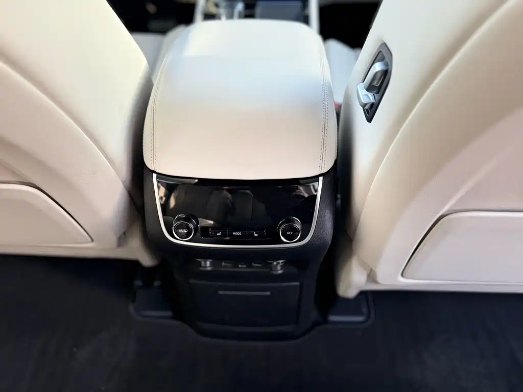 Ideal ONE 2020 extended range 6-seater version купить на сайте DeffCars