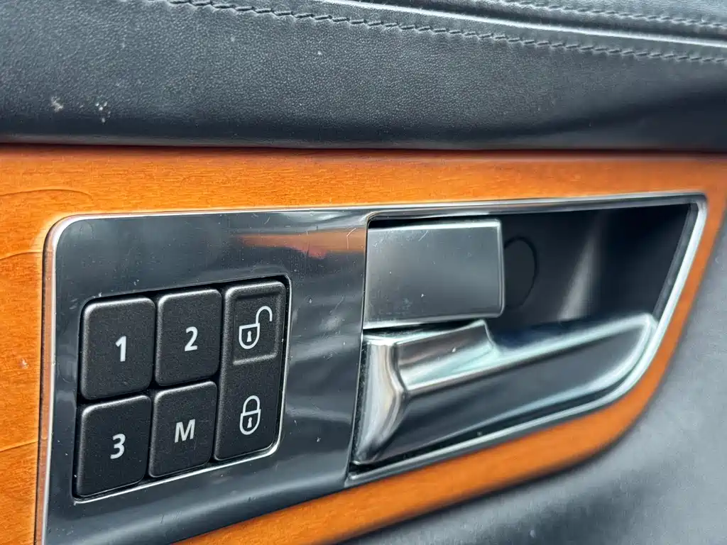 Range Rover Sport 2011 5.0 SC V8 Autobiography купить на сайте DeffCars