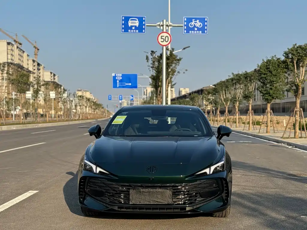MG7 2025 1.5T 300 DCT Deluxe Edition купить на сайте DeffCars
