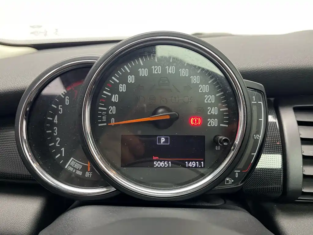 MINI 2018 1.5T COOPER Artist купить на сайте DeffCars
