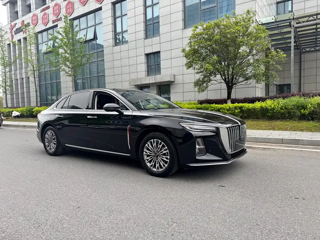 Hongqi H5 2023 1.5T DCT Zhilian Qiyun Edition купить на сайте DeffCars