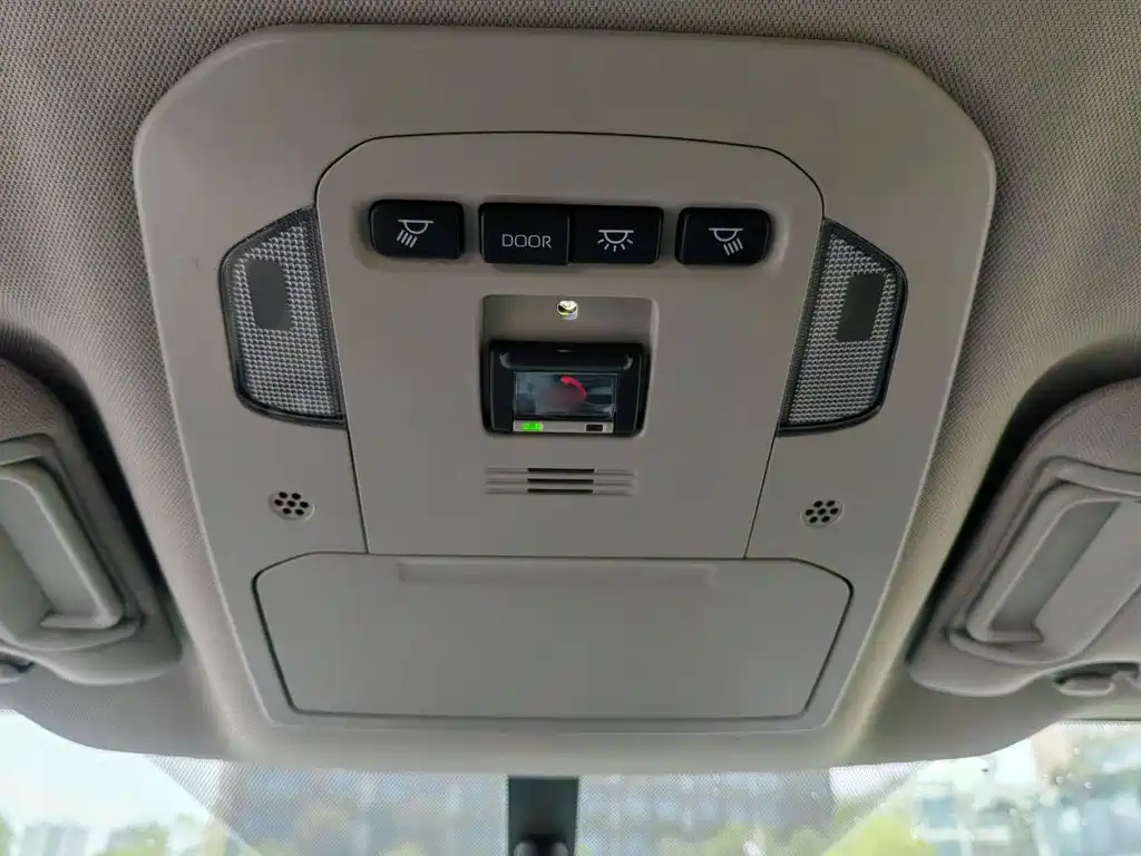Highlander 2023 2.5L smart electric hybrid dual-engine two-wheel drive elite version 5 seats купить на сайте DeffCars