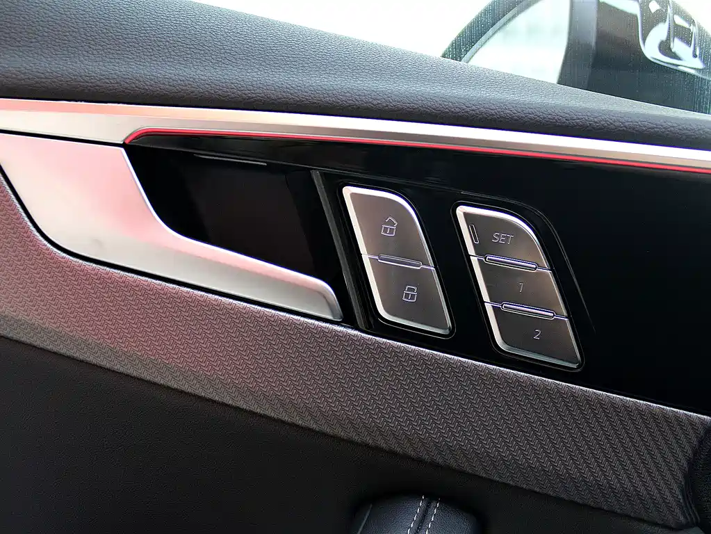 Audi A4L 2024 40 TFSI quattro RS kit combustion speed type купить на сайте DeffCars