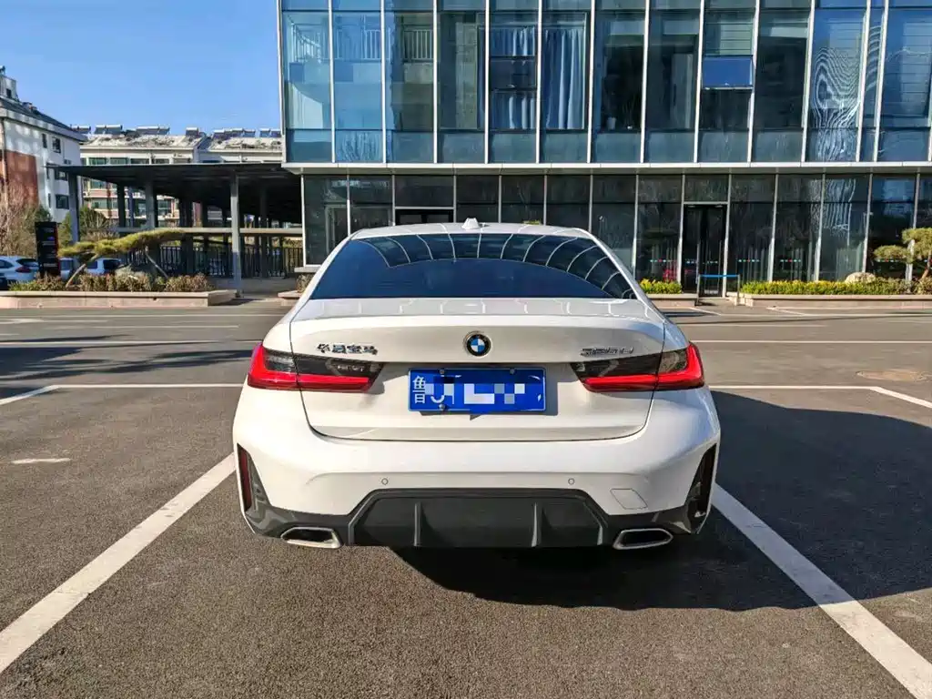 BMW 3 Series 2023 320Li M Sports Package купить на сайте DeffCars