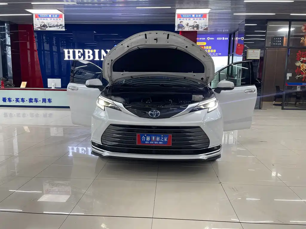 SIENNA 2021 2.5L Hybrid Premium Edition купить на сайте DeffCars