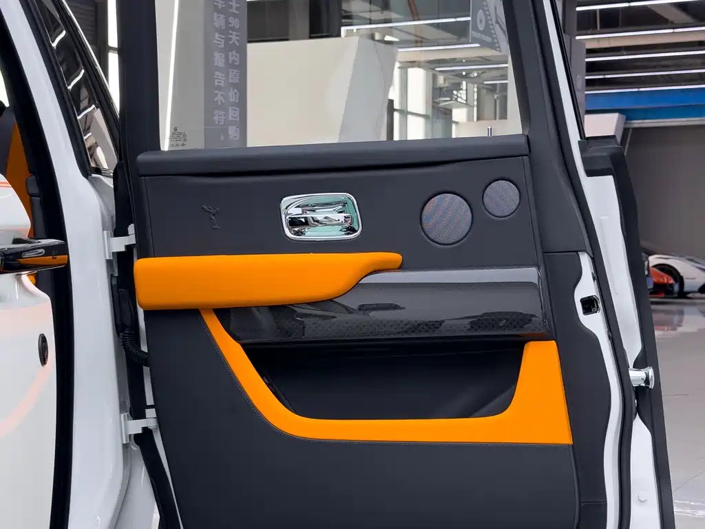 Cullinan 2024 Black Badge купить на сайте DeffCars