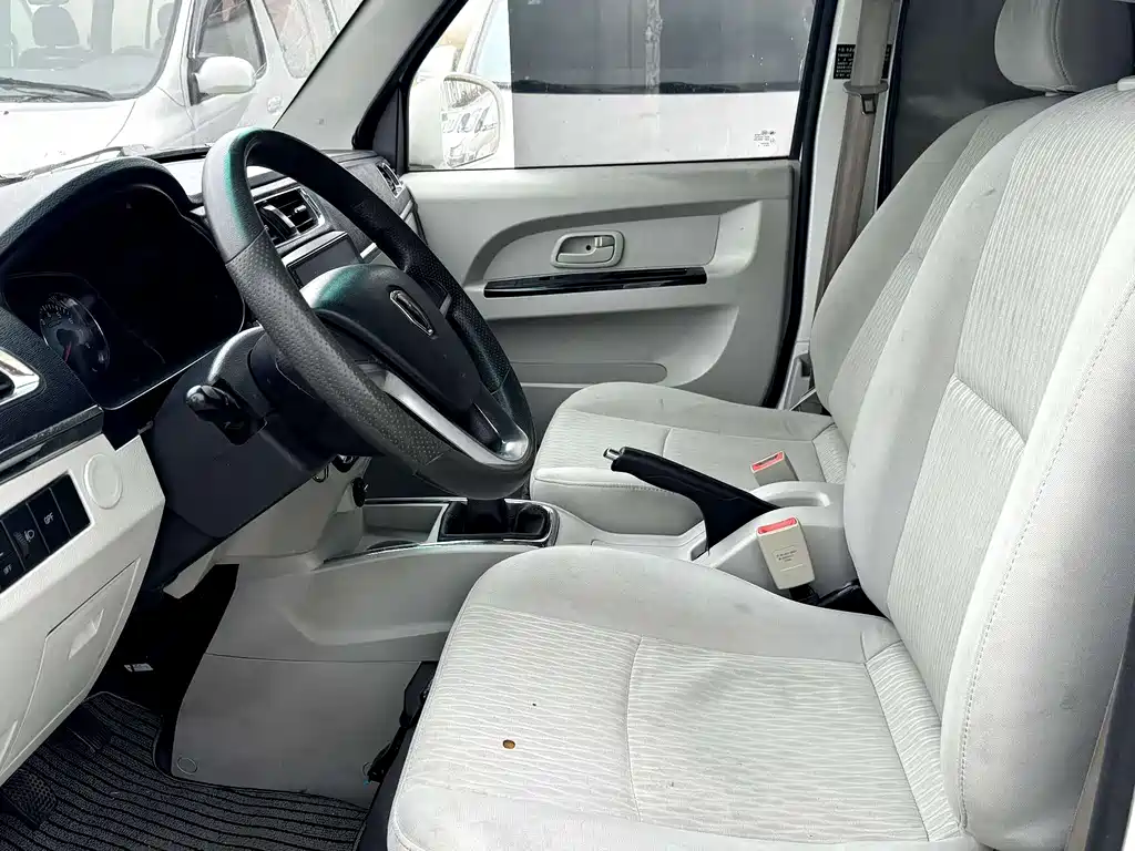 New Hiace X30L 2023 1.5L Fortune Edition Van 2/5 Seats Air-conditioned Version SWC15M купить на сайте DeffCars