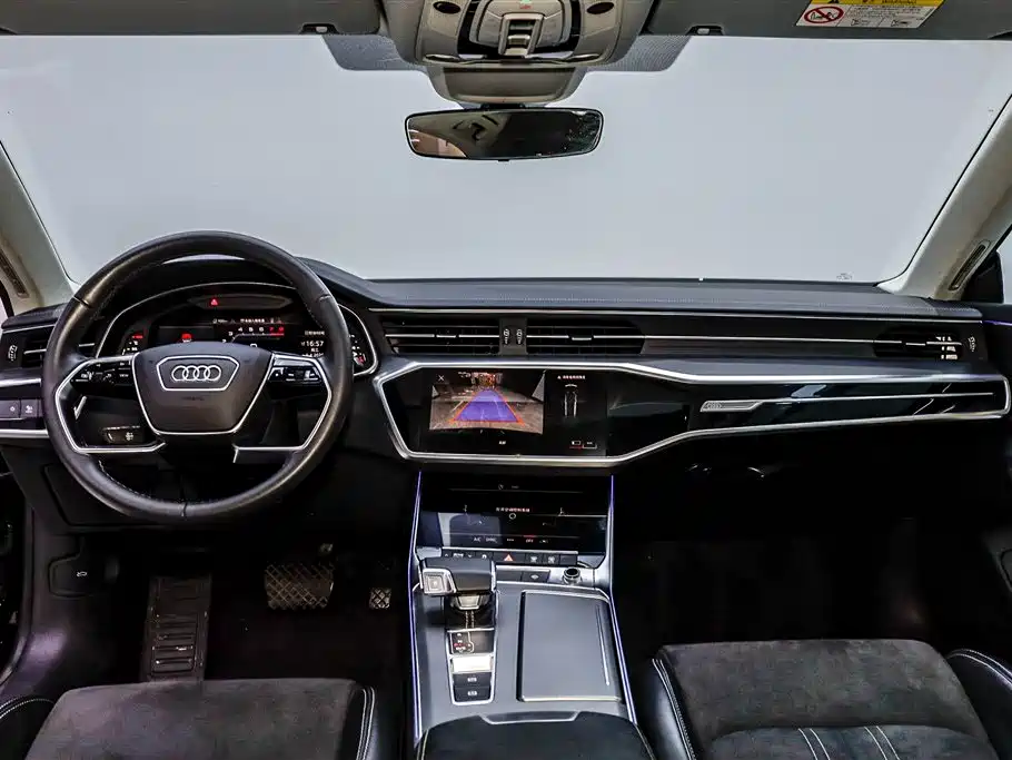 Audi A7L 2024 45TFSI S-line Dream Building Liquid Crystal Package купить на сайте DeffCars