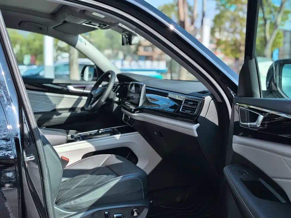 Touron 2024 380TSI four-wheel drive Longxiang version купить на сайте DeffCars