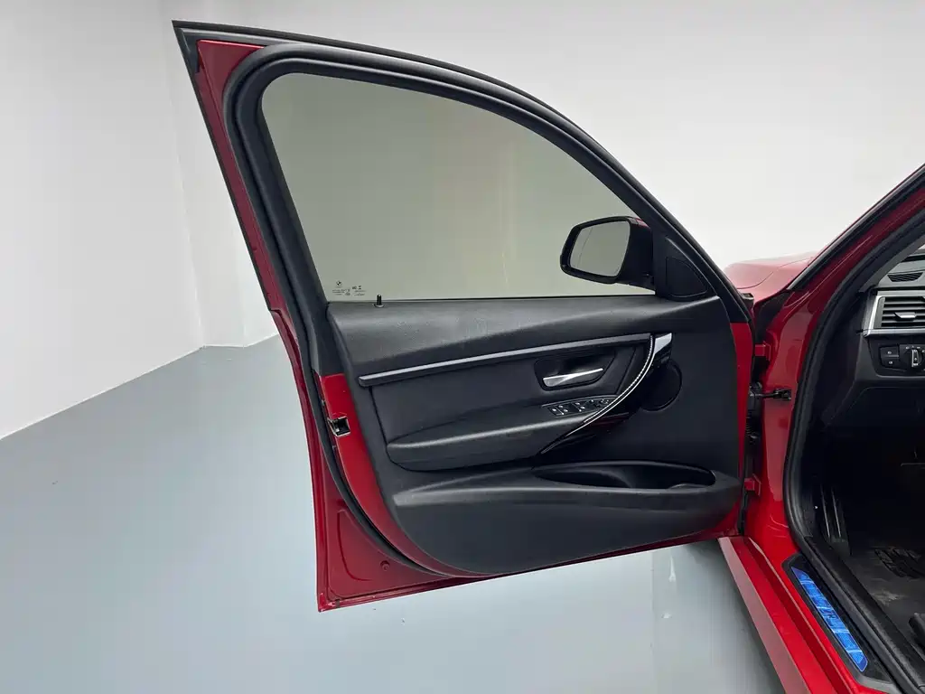 BMW 3 Series 2018 320Li Leading M Sports Package купить на сайте DeffCars