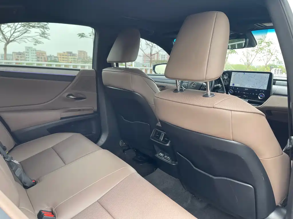Lexus ES 2025 200 Premium Edition купить на сайте DeffCars