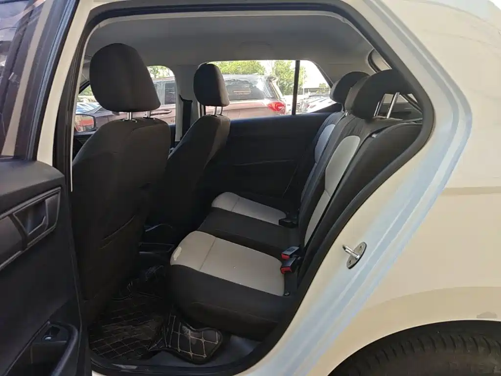 Fabia 2017 1.4L Automotive Edition купить на сайте DeffCars