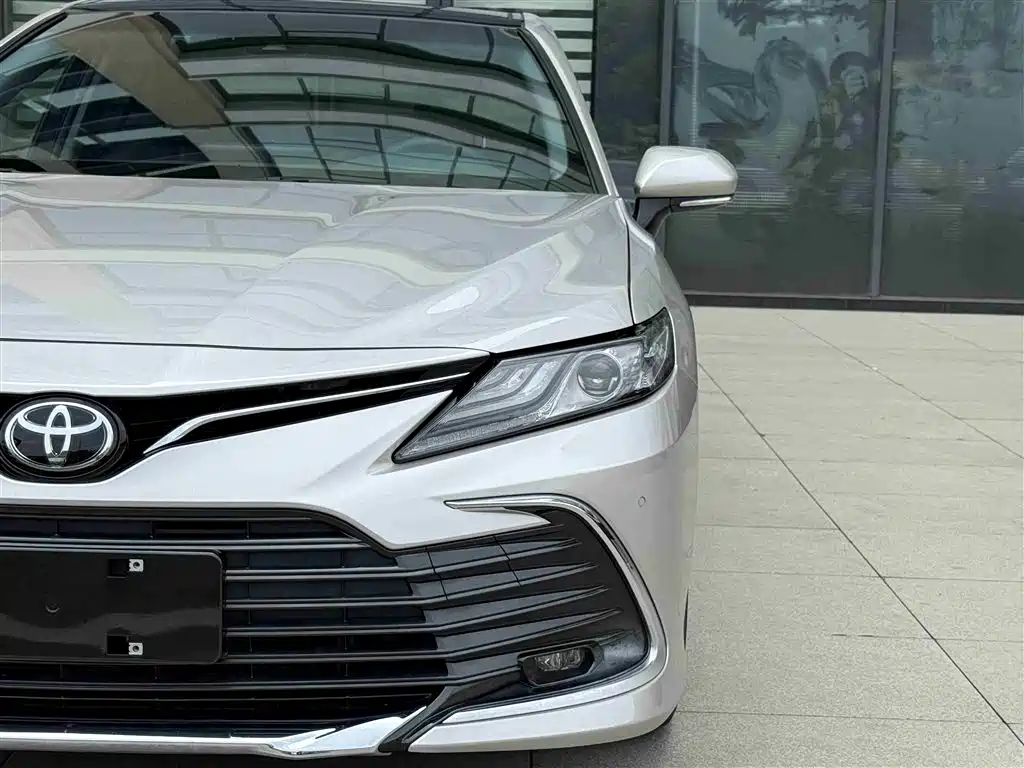 Camry 2023 2.5G Deluxe Edition купить на сайте DeffCars