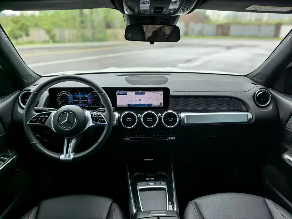 Mercedes-Benz GLB 2024 facelift GLB 200 dynamic version купить на сайте DeffCars