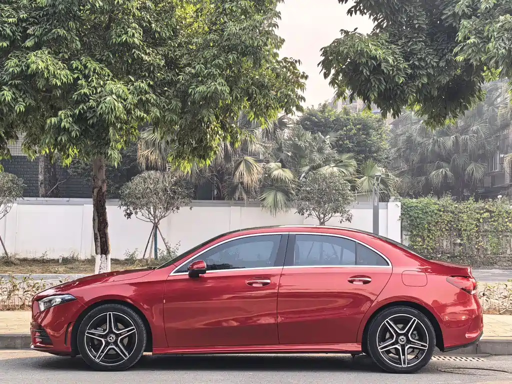 Mercedes-Benz A-Class 2020 A 200 L Sports Sedan купить на сайте DeffCars