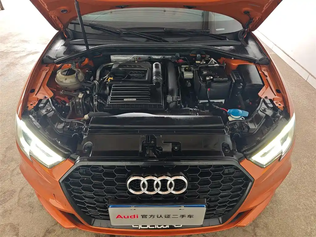 Audi A3 2018 30th Anniversary Limousine 35 TFSI Fashion купить на сайте DeffCars