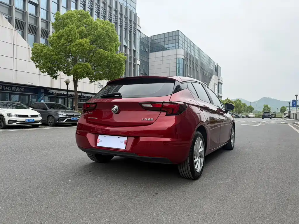 Weilan 2018 Hatchback 15S Automatic Leading Type купить на сайте DeffCars