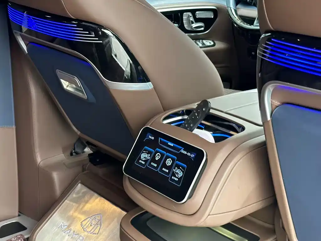 Vito 2023 2.0T Business Edition 7 seats купить на сайте DeffCars