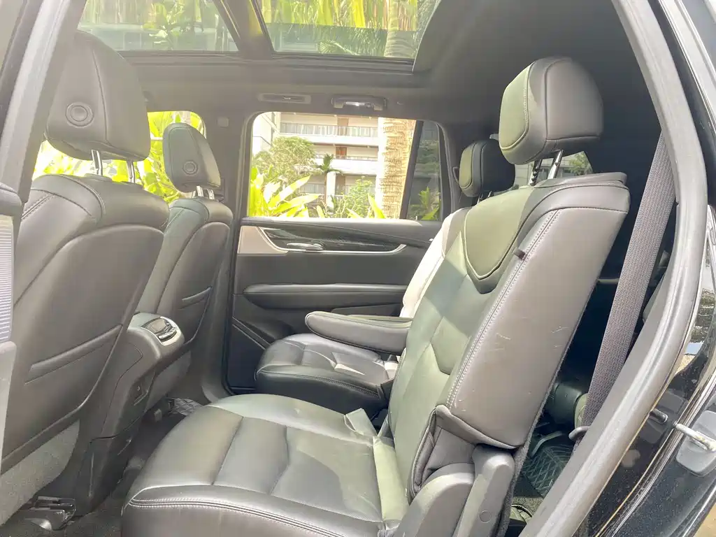 Cadillac XT6 2022 2.0T six-seat four-wheel drive luxury model купить на сайте DeffCars