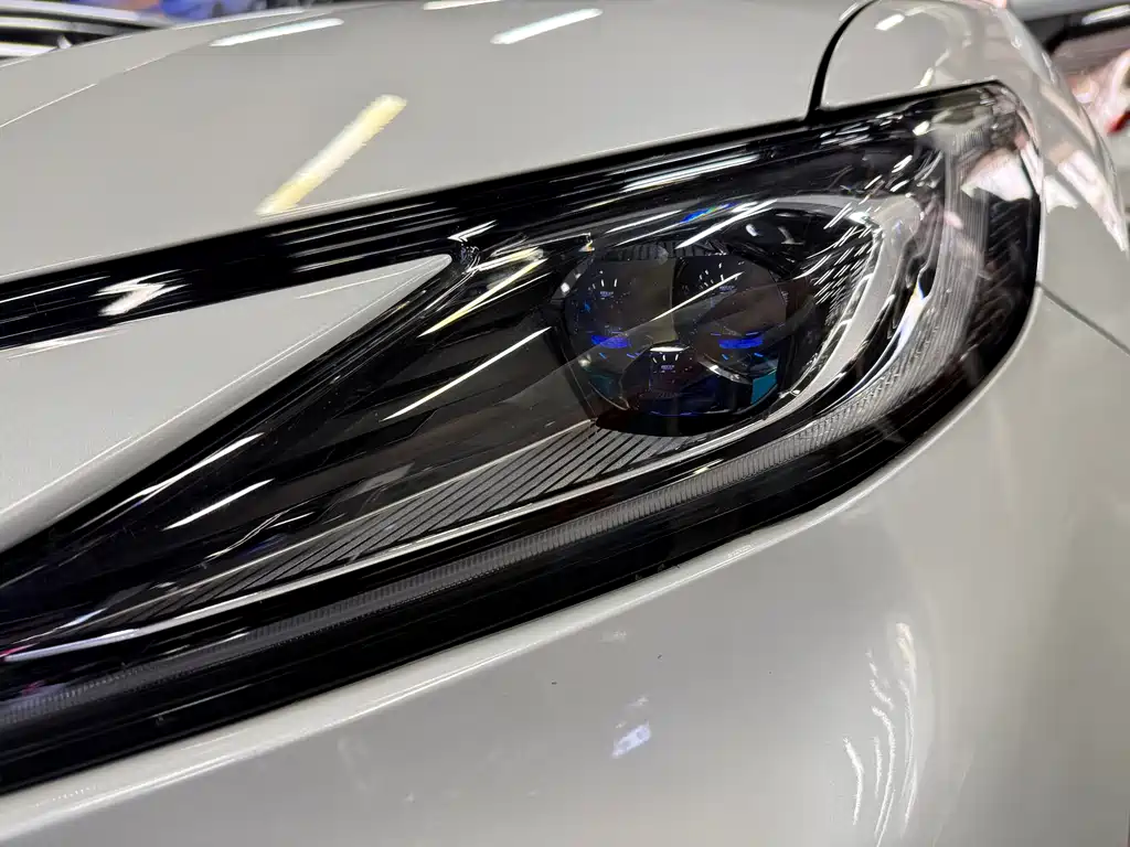 Camry 2024 Dual Engine 2.0HE Elite Edition купить на сайте DeffCars