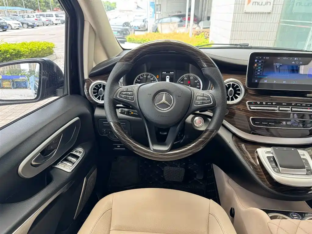 Vito 2018 2.0T Elite Edition 7 seats National VI купить на сайте DeffCars