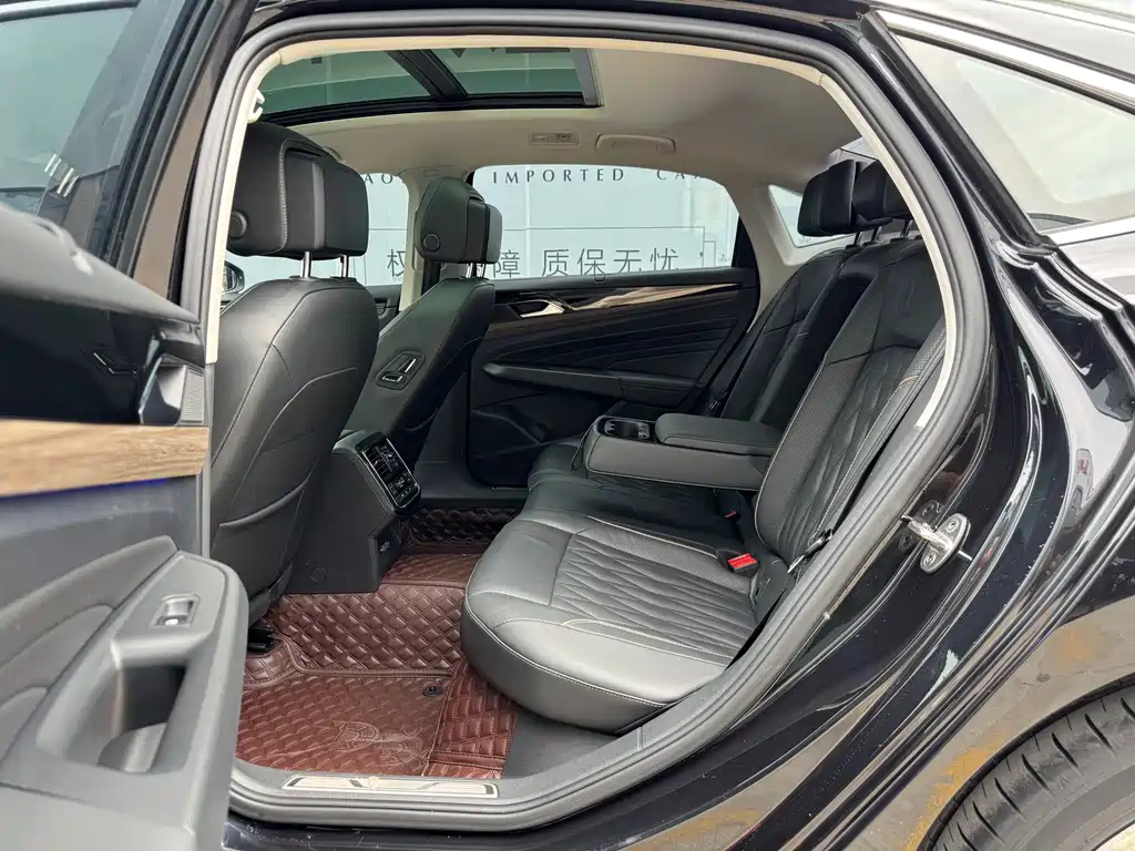 Passat 2019 330TSI Deluxe Edition National VI купить на сайте DeffCars