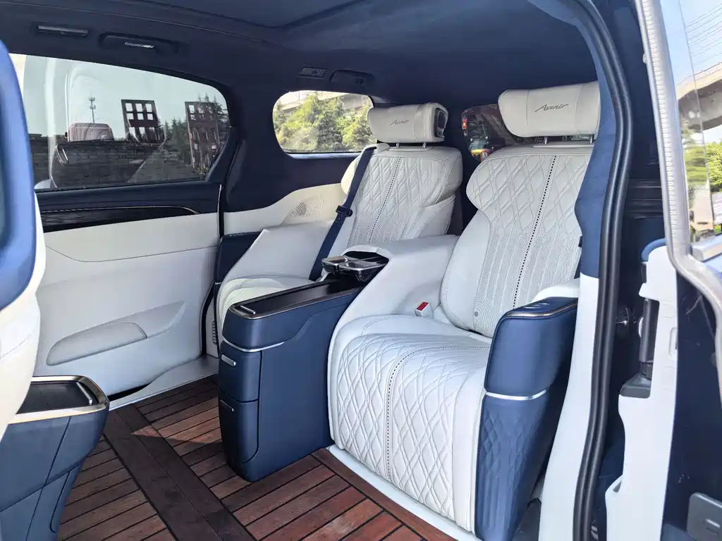 Buick GL8 2020 Avenir Four-seater Premium Edition купить на сайте DeffCars