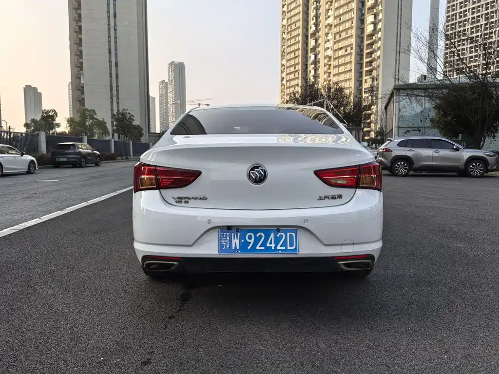 Weilan 2015 Sedan 15S Automatic Leading Type купить на сайте DeffCars