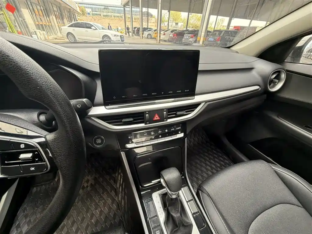 Kia K3 2020 1.5L CVT cutting-edge sunroof version купить на сайте DeffCars