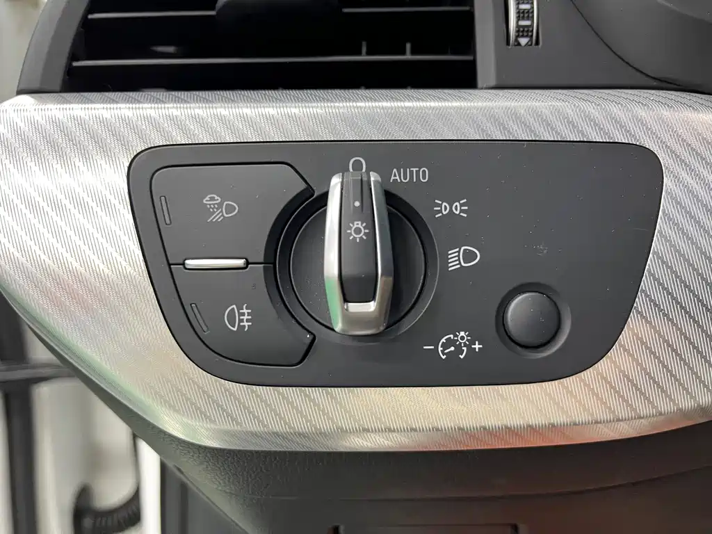 Audi A4L 2020 40 TFSI luxury and dynamic model купить на сайте DeffCars