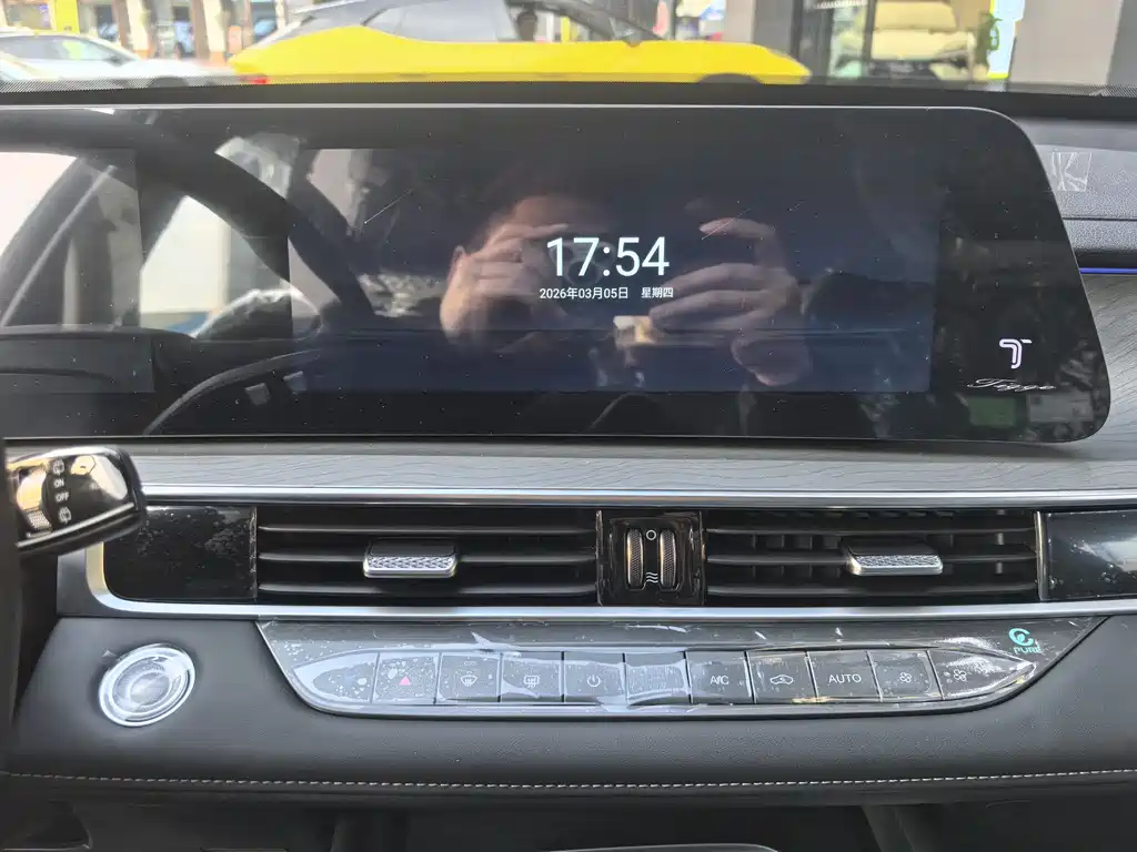Tiggo 8 PRO 2025 290T 2WD Luxury+ купить на сайте DeffCars