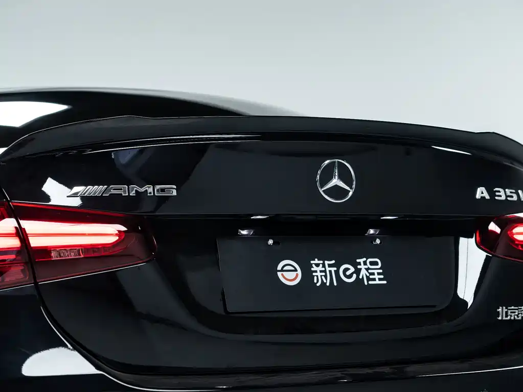 Mercedes-Benz A-Class AMG 2025 facelift AMG A 35 L 4MATIC купить на сайте DeffCars