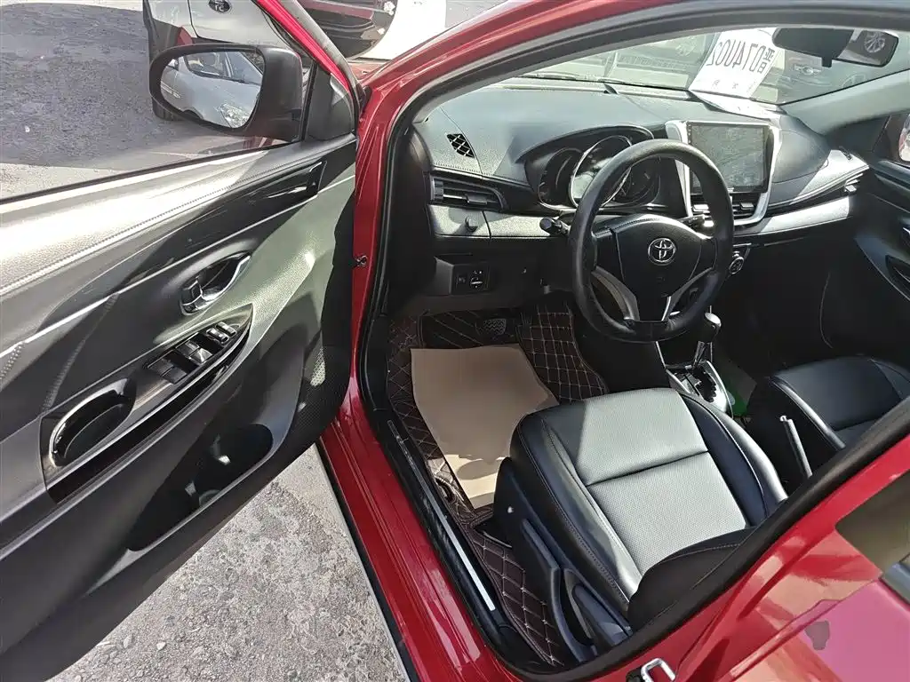 YARiS L Zhixuan 2020 Zhixuan X 1.5L CVT Deluxe Edition купить на сайте DeffCars