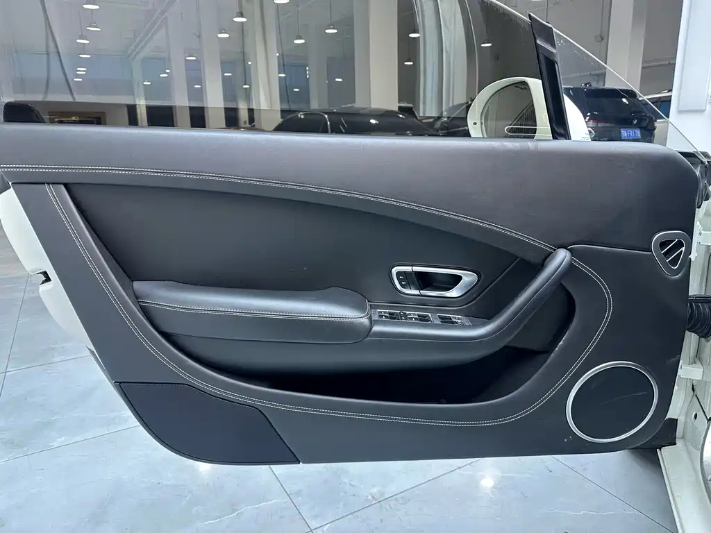 Continental 2017 4.0T GT V8 Standard Edition купить на сайте DeffCars