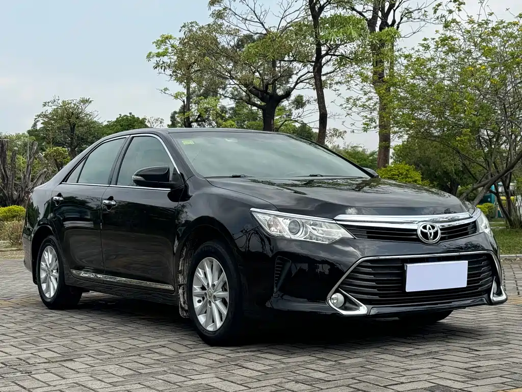 Camry 2016 2.0G 10th Anniversary Leading Edition купить на сайте DeffCars