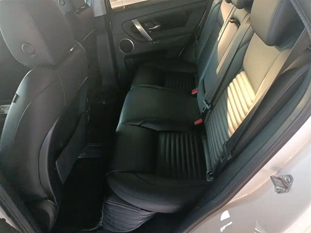 Discovery Sport 2022 200PS Family Edition 5-seater купить на сайте DeffCars