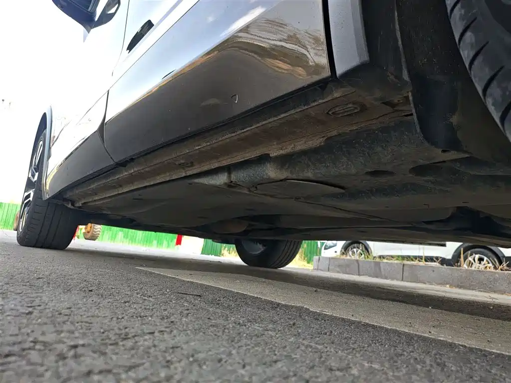 Tiguan L 2021 330TSI automatic two-wheel drive R-Line version купить на сайте DeffCars