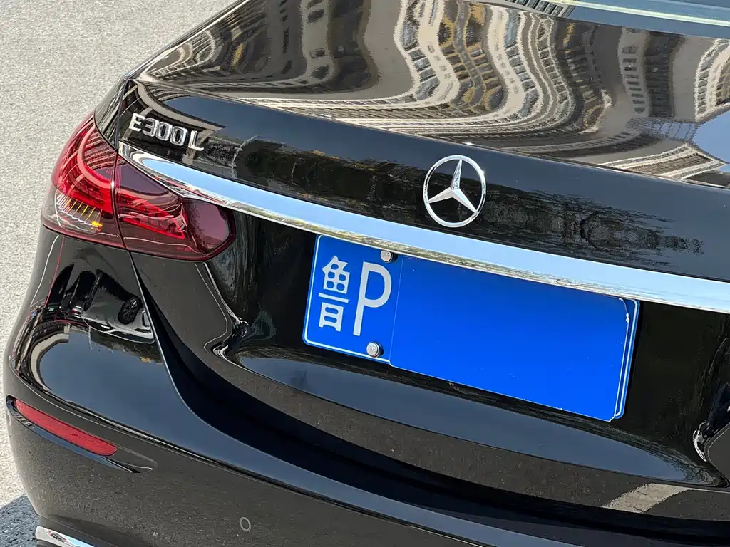 Mercedes-Benz E-Class 2023 E 260 L купить на сайте DeffCars