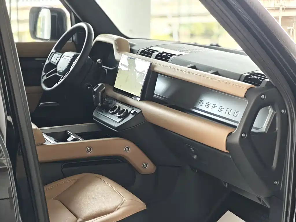 Land Rover Defender 2025 110 3.0T P400 Dark Special Edition купить на сайте DeffCars
