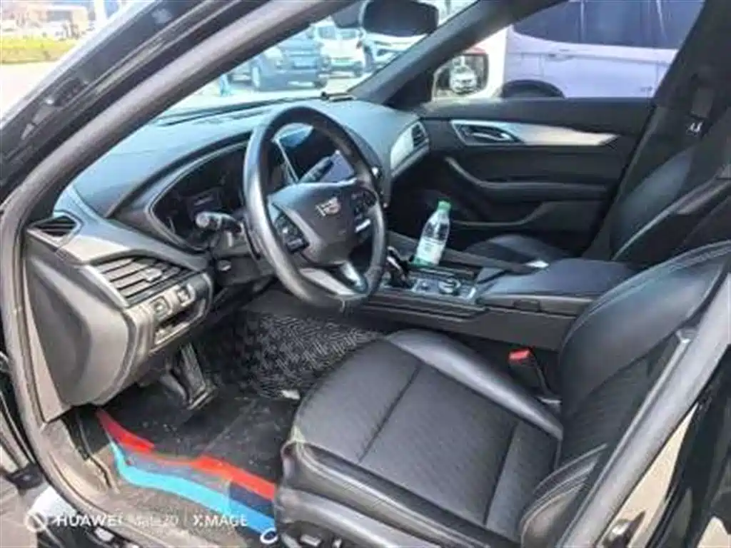 Cadillac CT5 2022 28T Fashion Model купить на сайте DeffCars