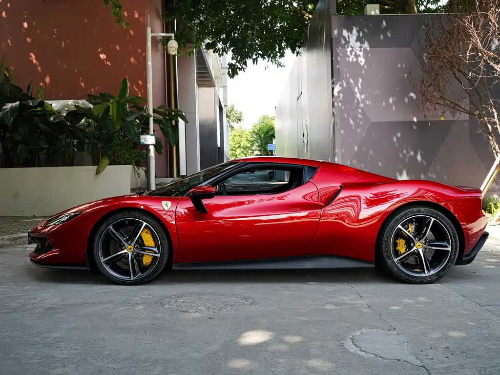 Ferrari 296 2021 3.0T V6 GTB купить на сайте DeffCars