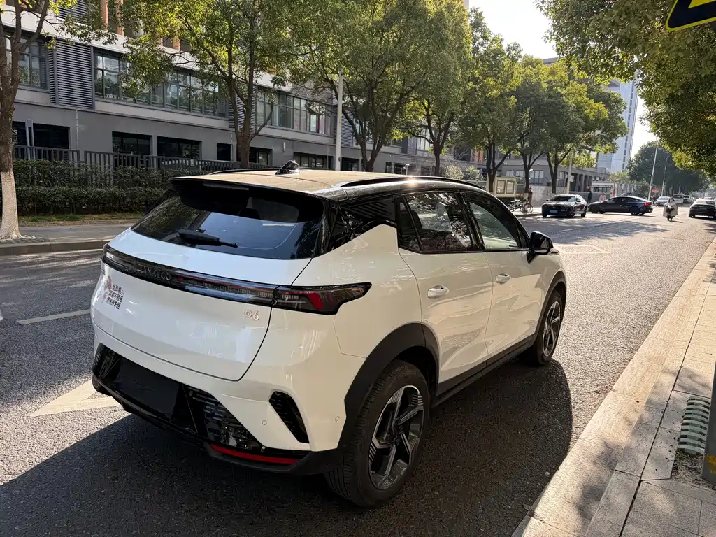 Lynk & Co 06 2025 Renew 1.5T Halo купить на сайте DeffCars