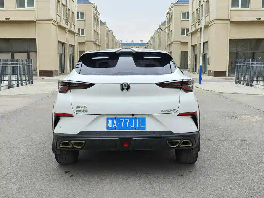 Changan UNI-T 2022 1.5T premium model купить на сайте DeffCars