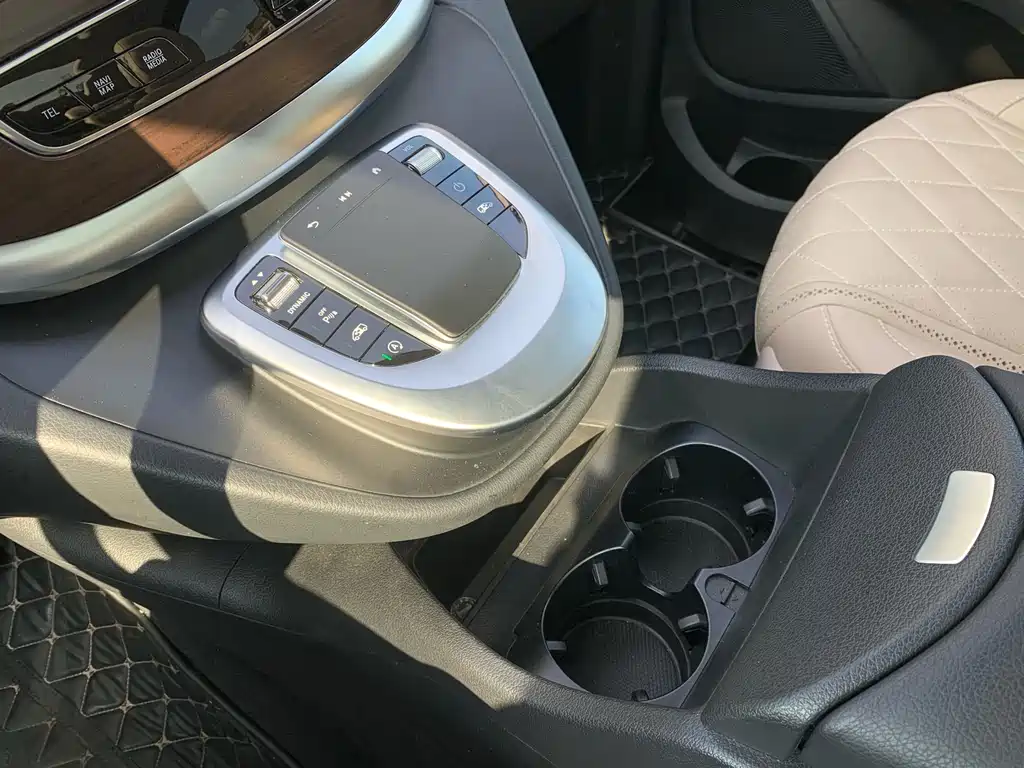 Mercedes-Benz V-Class 2022 V 260 Premium Edition купить на сайте DeffCars