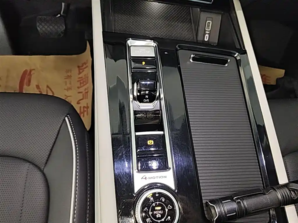 Touron 2021 380TSI four-wheel drive luxury version купить на сайте DeffCars