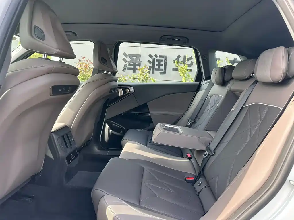 BMW X3 2025 xDrive25L Luxury Package купить на сайте DeffCars