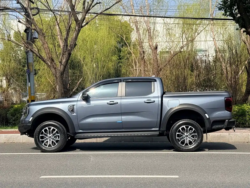 Ranger 2023 Explorer 4WD automatic version gasoline купить на сайте DeffCars